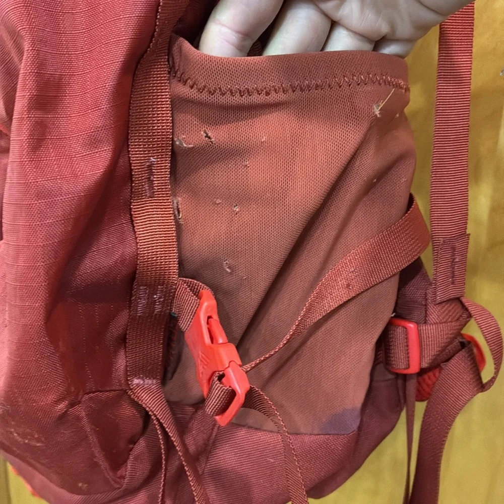 Gregory GUC rugged full sized backpack for hiking/camping. Tomato and burgundy